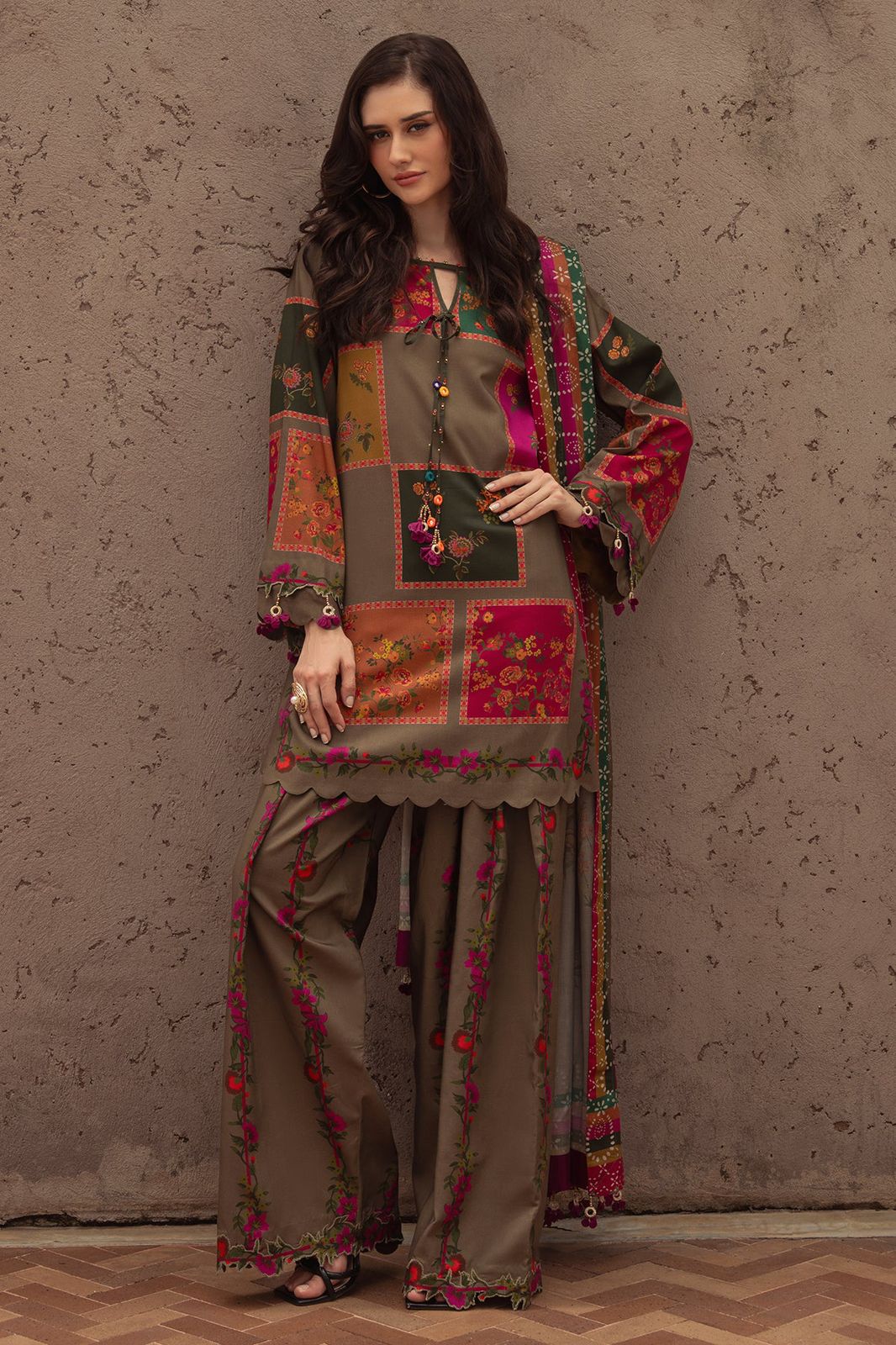 Women Charizma Bana Dora Lawn Printed 3pc Unstiched Dress
